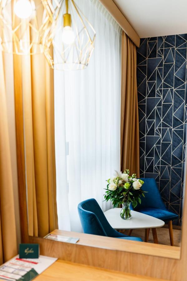 Kuekuello - Tarnava Hotel